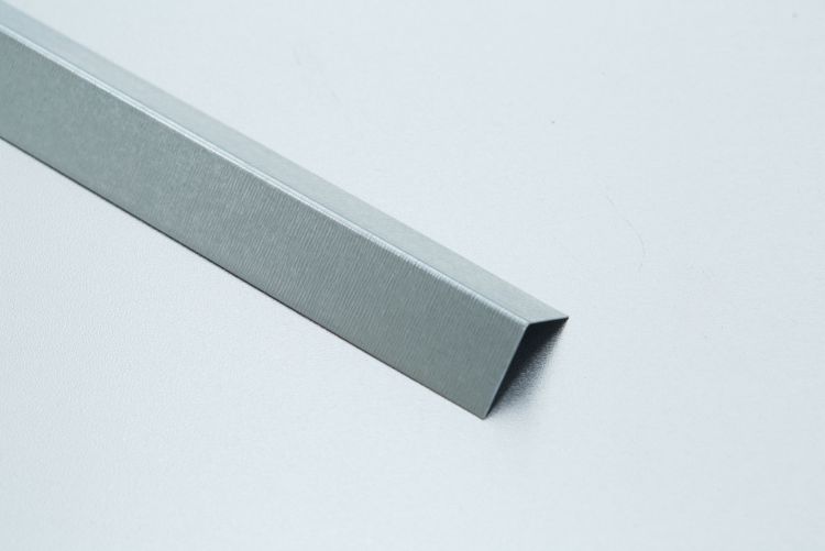 GI Angle 25 x 25mm